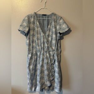 J Crew Mercantile Womens Blue Floral Chambray Ruffle Faux Wrap Dress SZ Medium.